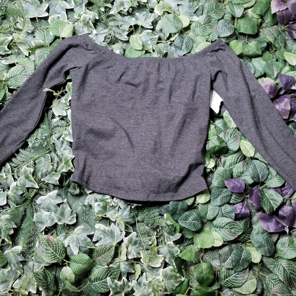 NWOT BP OFF THE SHOULDER LONG SLEEVE CROP TOP BLOUSE SIZE M Length: 15inches - Picture 2 of 3
